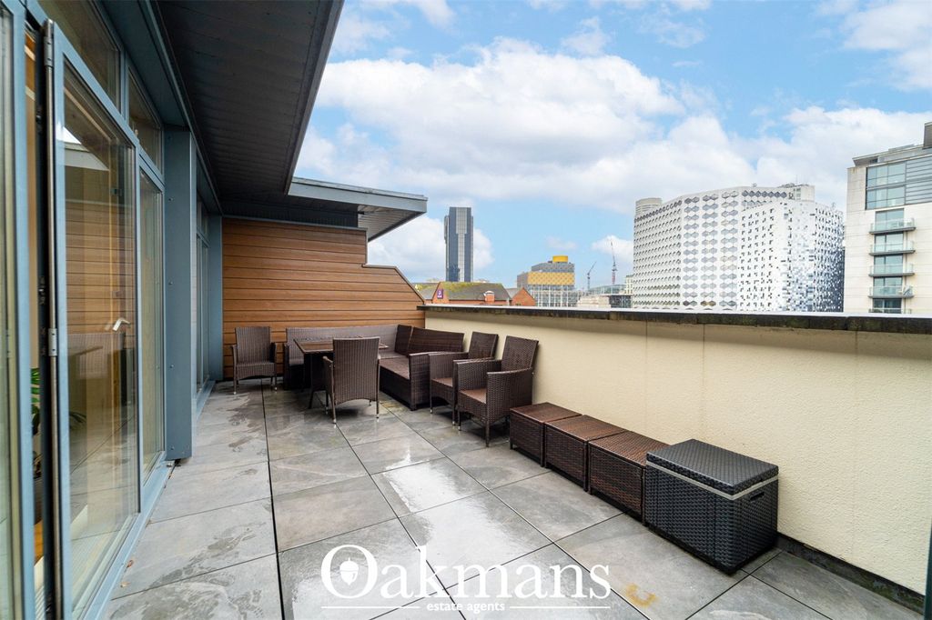 Property photo 3 of 49 Picture No. 30