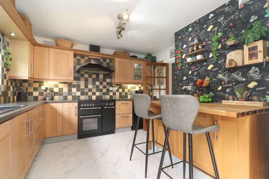 Property photo 2 of 24 Picture 2