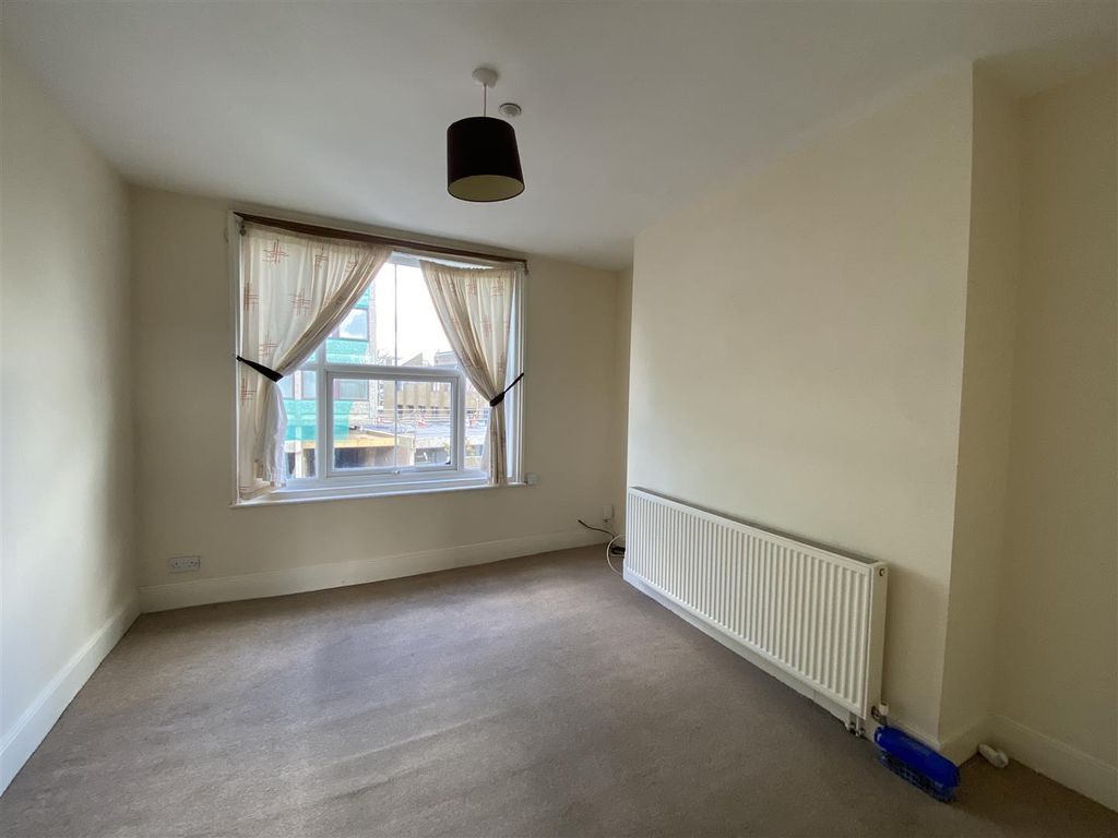 Property photo 2 of 8 Gdpubg6Bekiqud7Kkapfza.Jpg