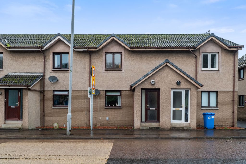 Property photo 2 of 13