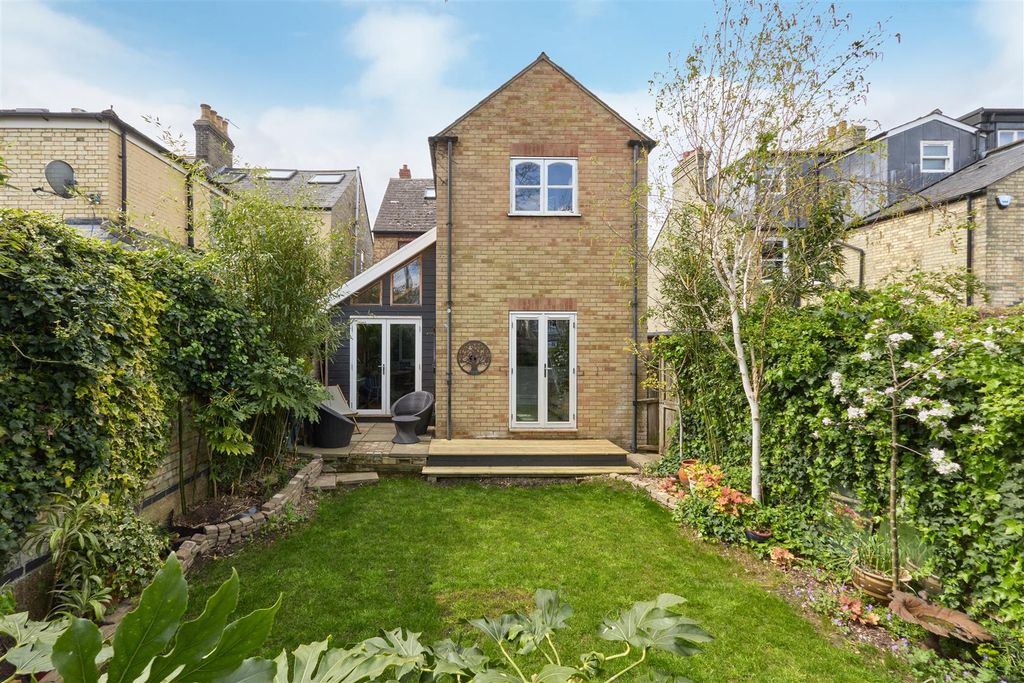 Property photo 2 of 18 28 Abbey Road Additionals0003.Jpg