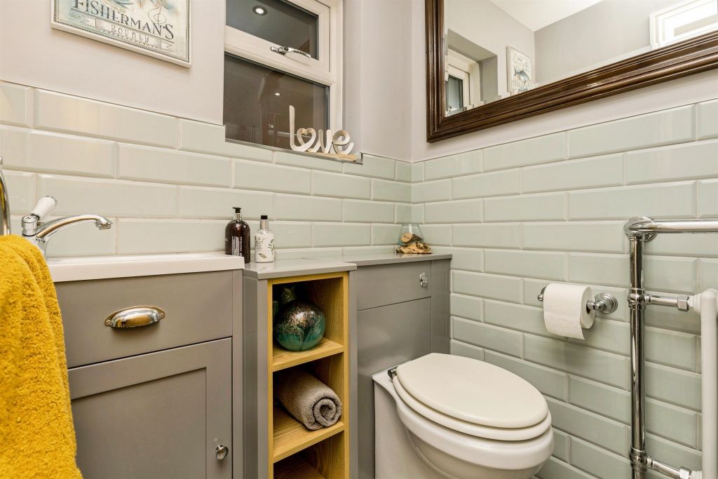 Property photo 2 of 20