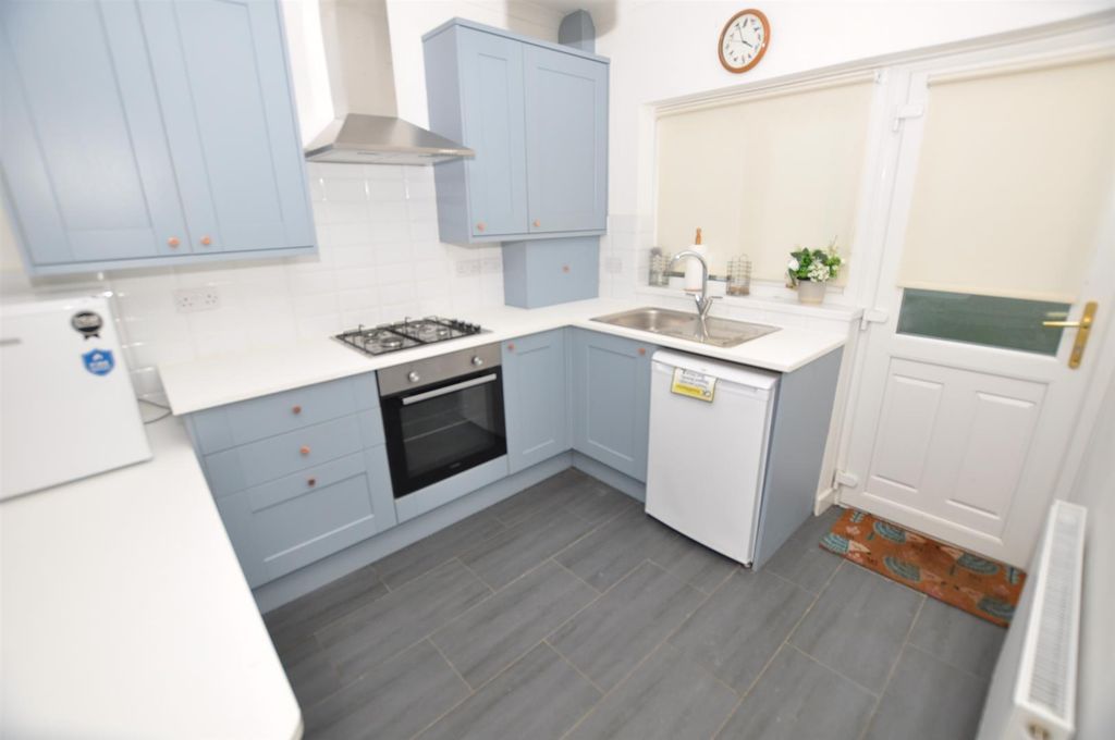 Property photo 3 of 13 Kitchen/Dining Room