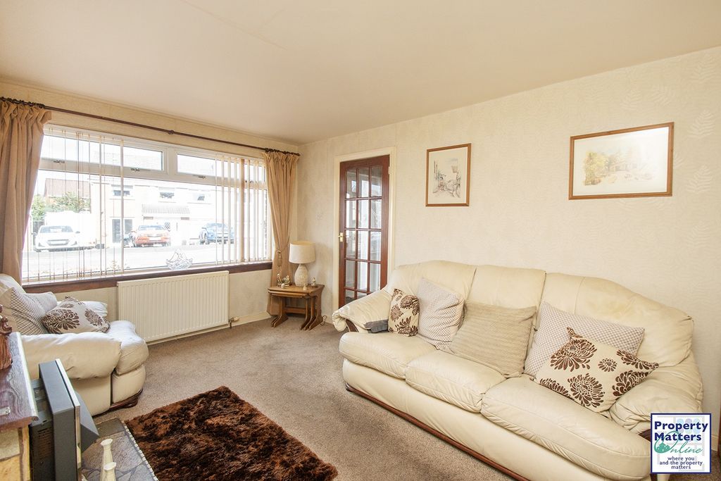 Property photo 3 of 16 Gallery