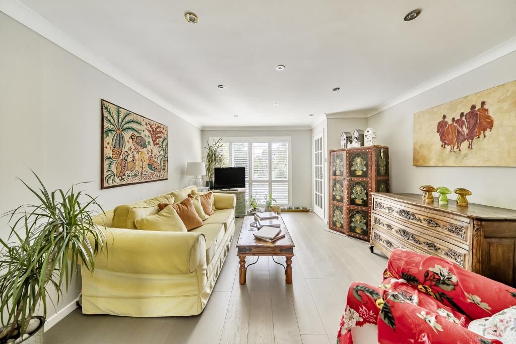 Property photo 2 of 23 Living Room