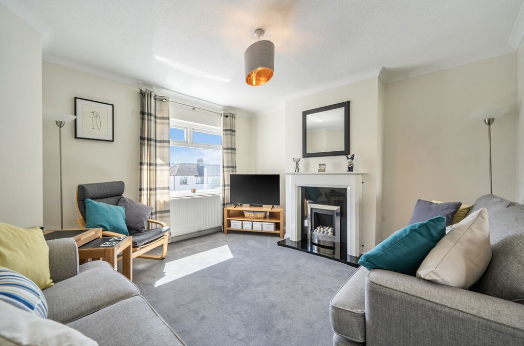 Property photo 3 of 23 1438898-5-69d5302...