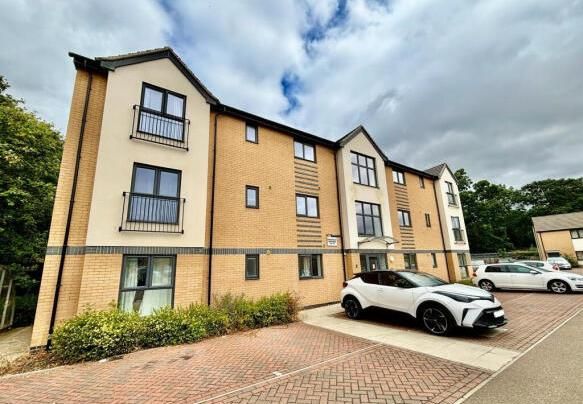 Property photo 1 of 8 Front