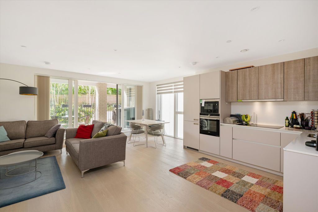 Property photo 3 of 14 Image