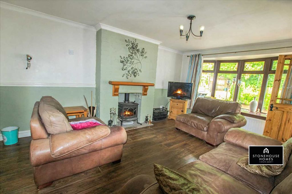 Property photo 2 of 23