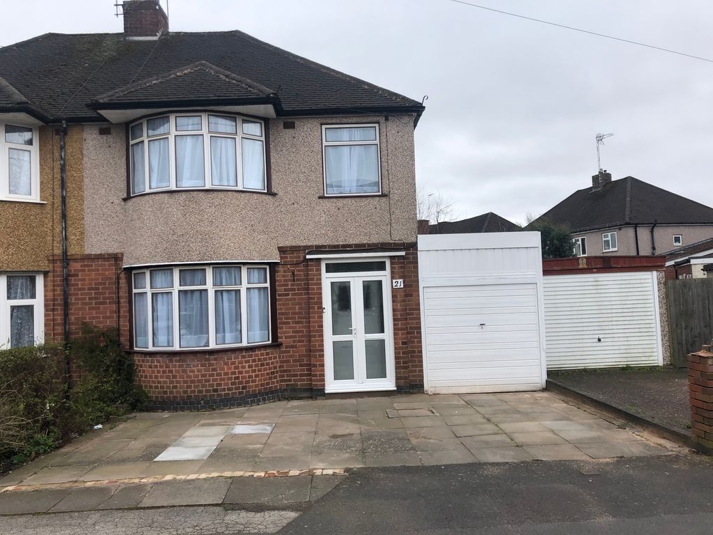 Property photo 1 of 5