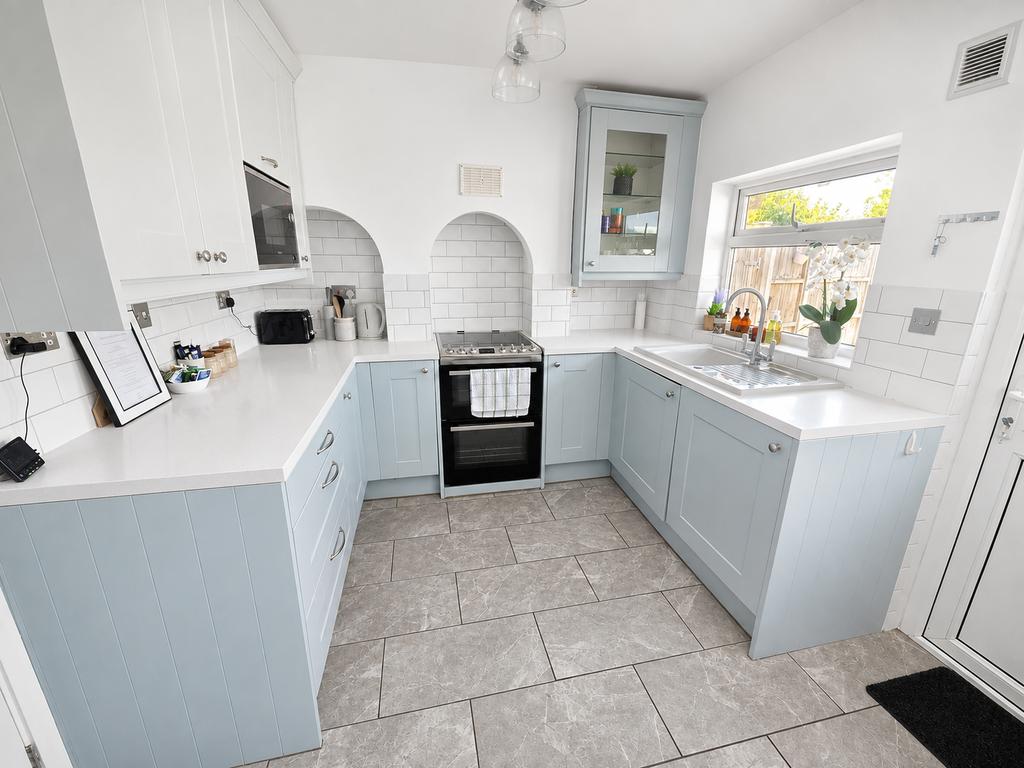 Property photo 2 of 16 34