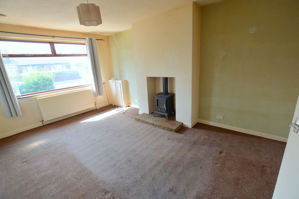 Property photo 3 of 12 Photo 8
