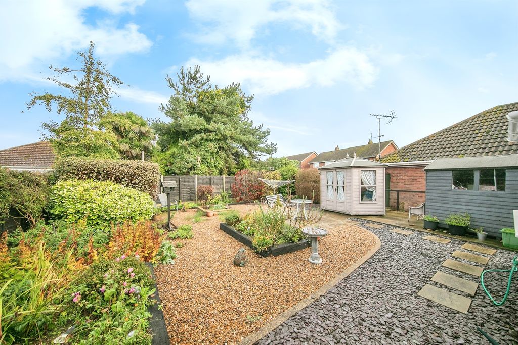 Property photo 3 of 13