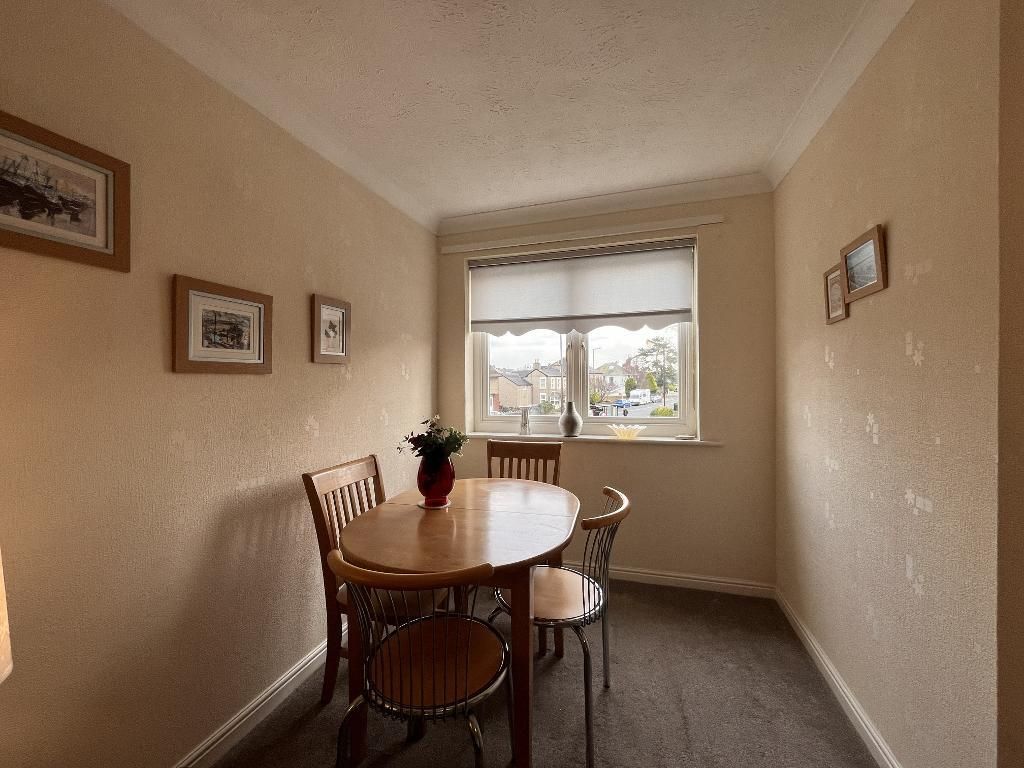 Property photo 3 of 13 Dining Area