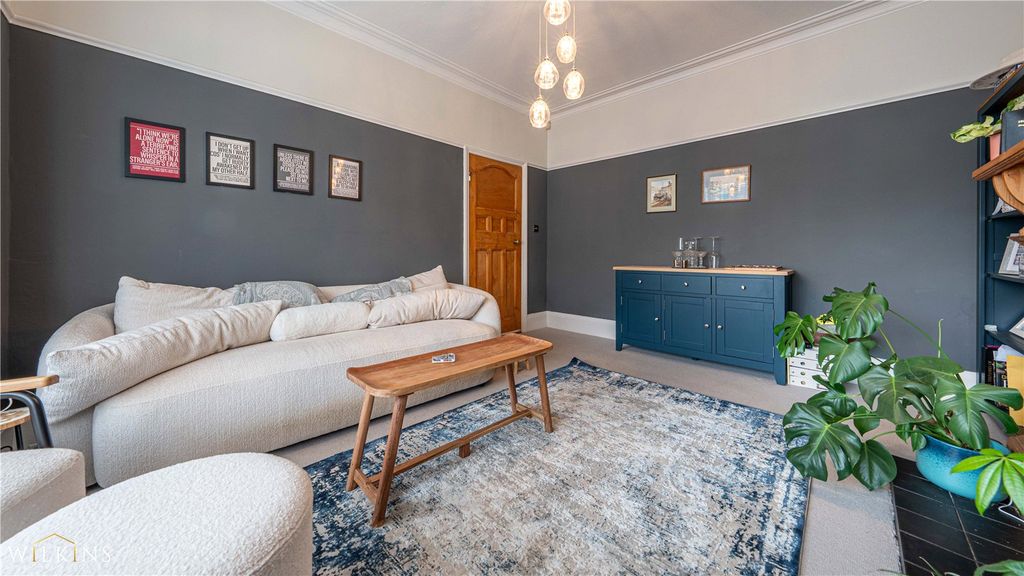 Property photo 3 of 42 Picture No. 15