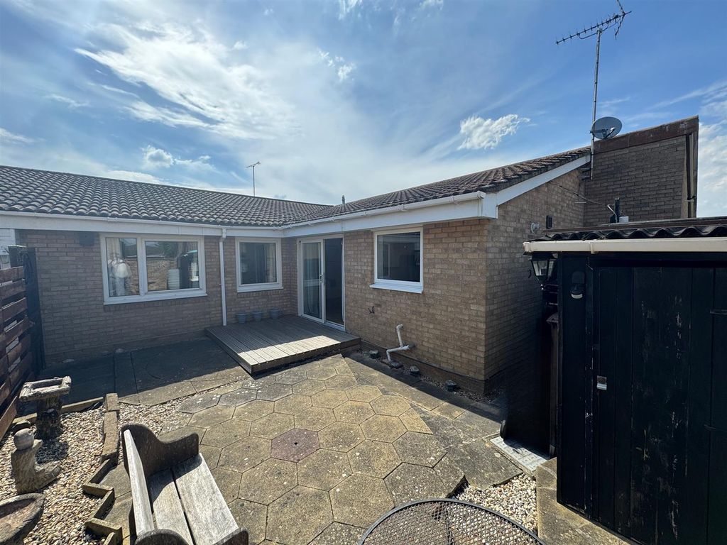 Property photo 1 of 21