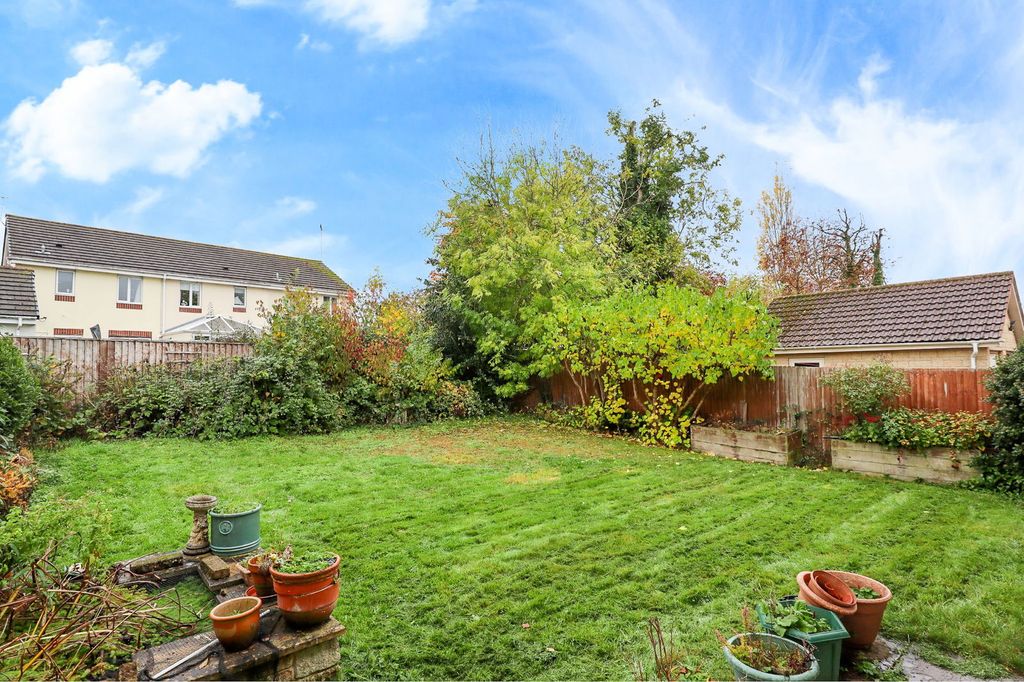 Property photo 3 of 19