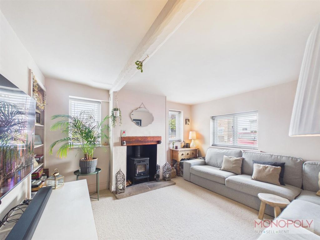 Property photo 3 of 35 Cam03815G0-Pr0438-Still008.Jpg