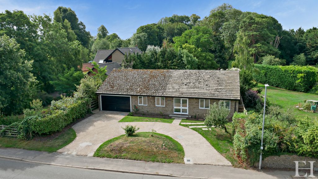Property photo 1 of 22 8658771-Exteriorwm10-800