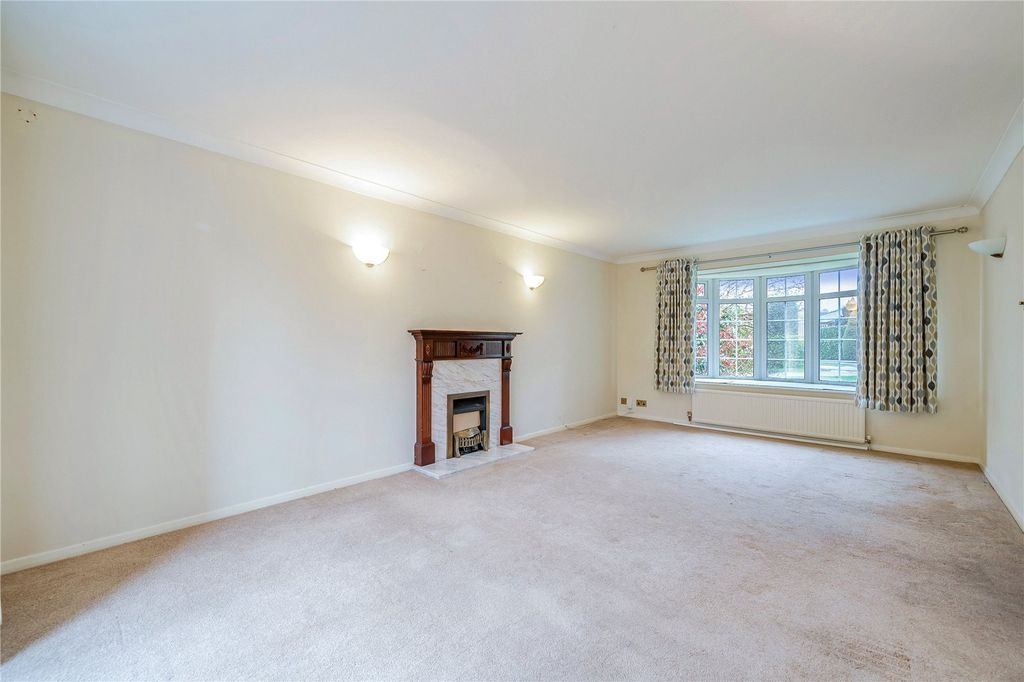 Property photo 2 of 20 Picture No. 27