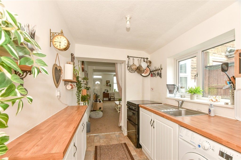 Property photo 2 of 12 Kitchen