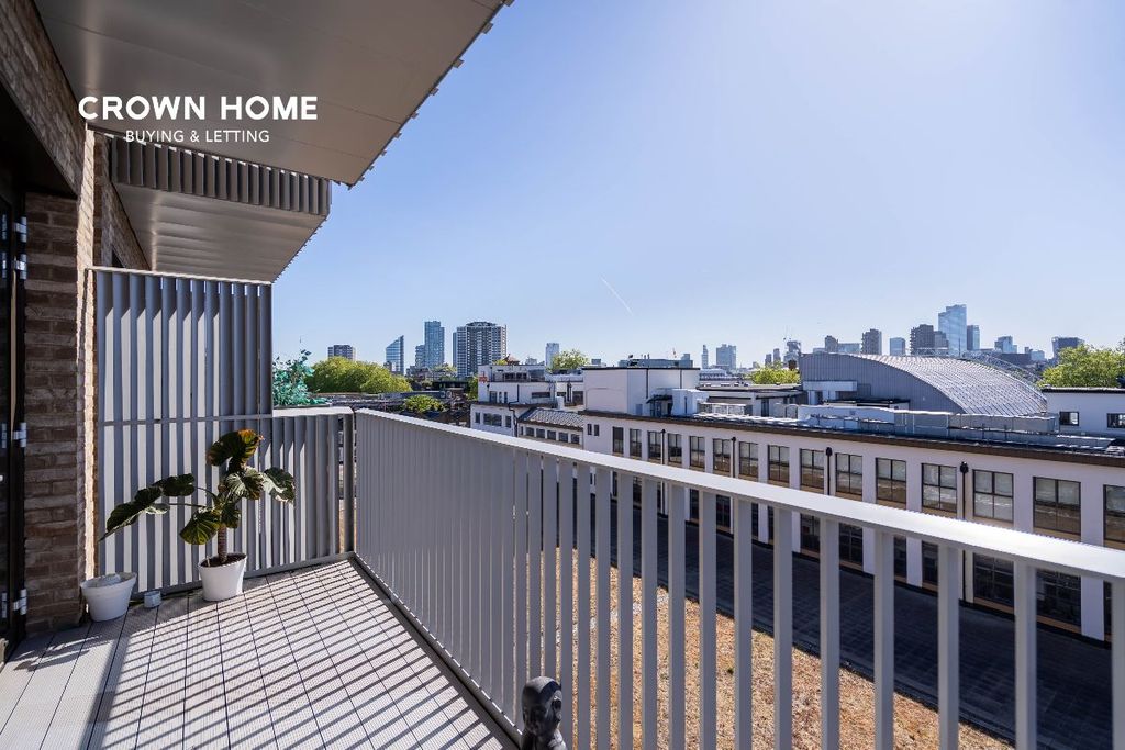 Property photo 2 of 19