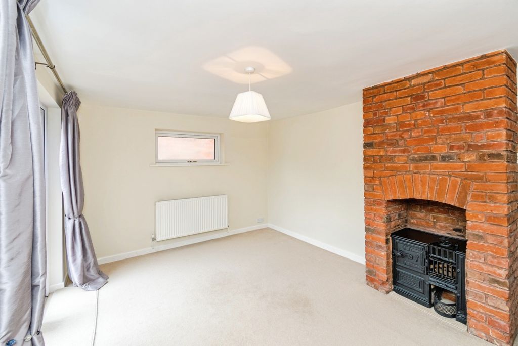 Property photo 3 of 16 Pbox-Img.Jpg