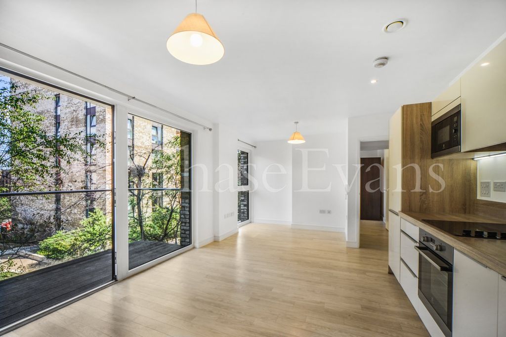 Property photo 1 of 15 Living