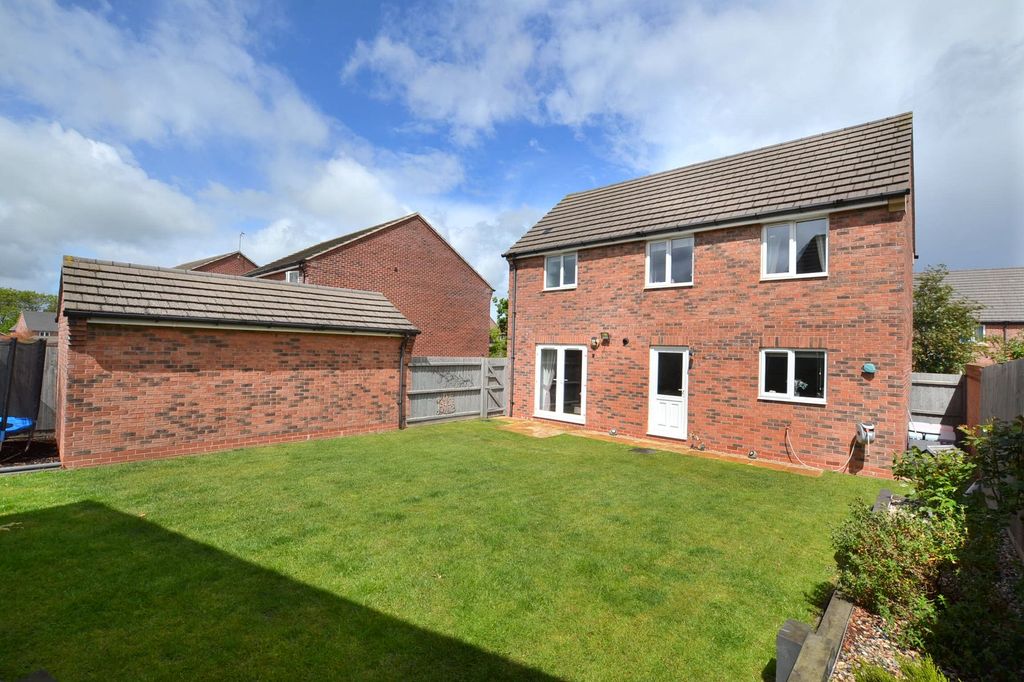 Property photo 2 of 24