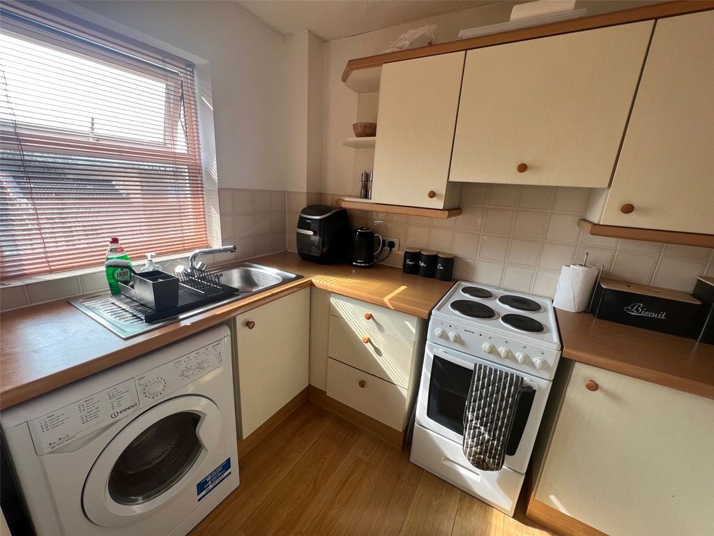 Property photo 2 of 8 Picture No. 01