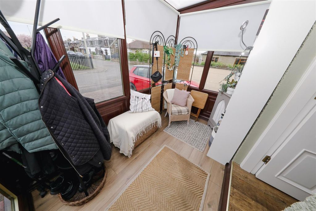 Property photo 2 of 24 B