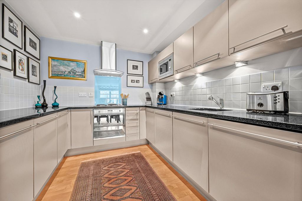 Property photo 2 of 9 Image