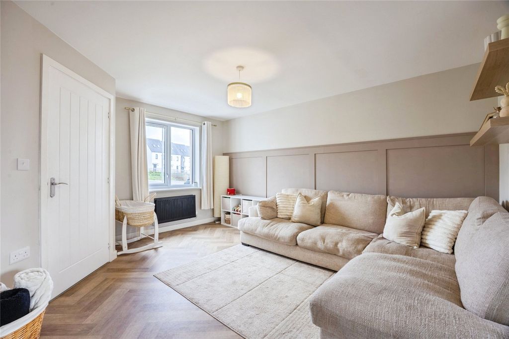 Property photo 2 of 17 Picture No. 10