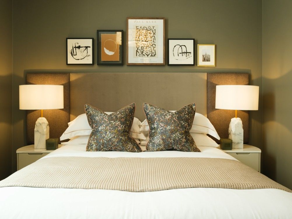 Property photo 2 of 10 Bedroom