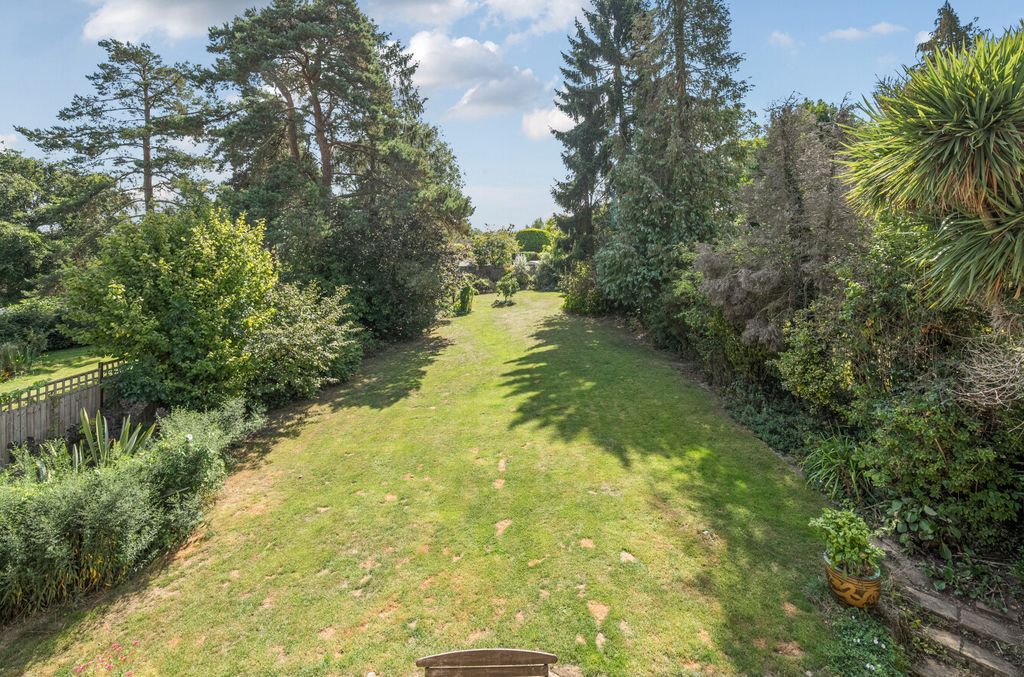 Property photo 2 of 16 Generous Plot