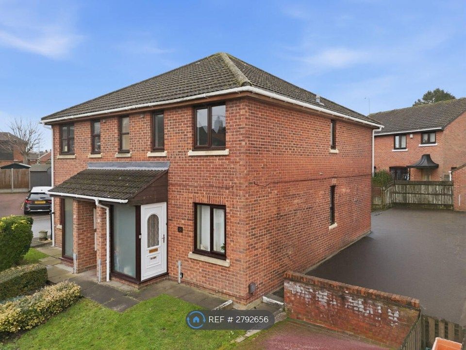 Property photo 1 of 10 External (Parking Behind Wall)