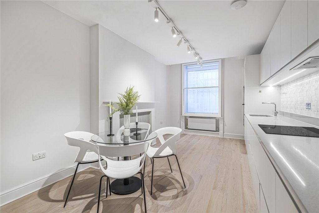 Property photo 2 of 16 Open Plan Kitchen