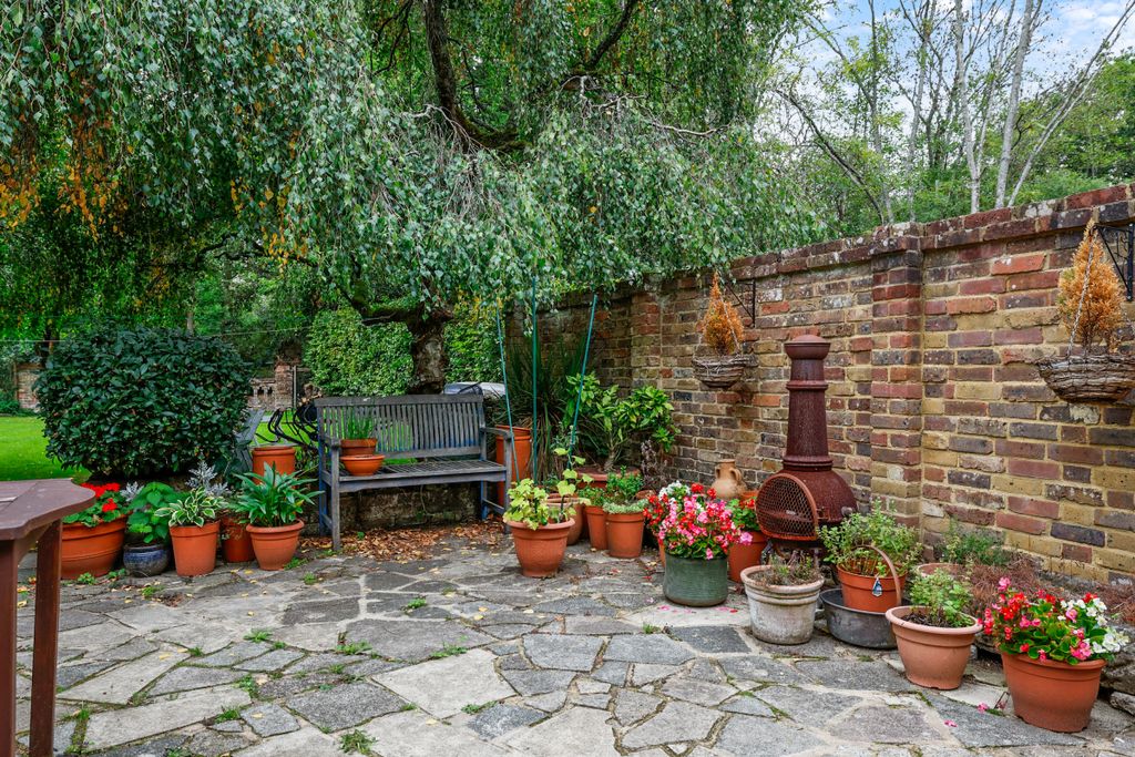 Property photo 3 of 20 Picture No. 24