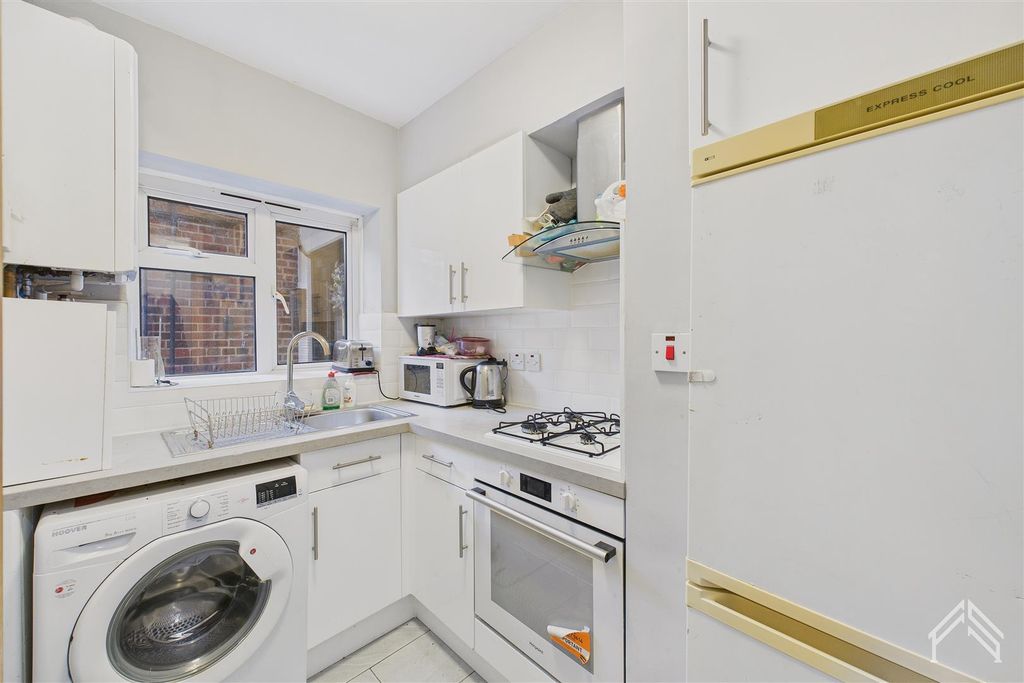 Property photo 3 of 5 Cam02700G0-Pr0430-Still003.Jpg