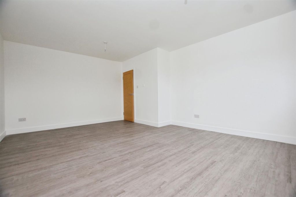 Property photo 3 of 8 c58Bfc25-Dsc_0007.Jpg