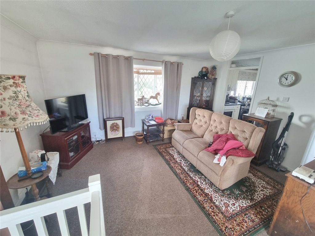 Property photo 2 of 9 Picture No. 23