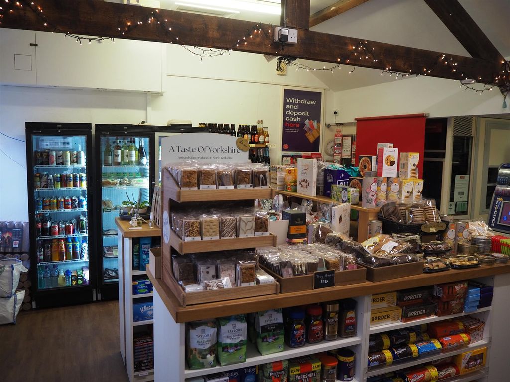 Property photo 2 of 11 Photo 1