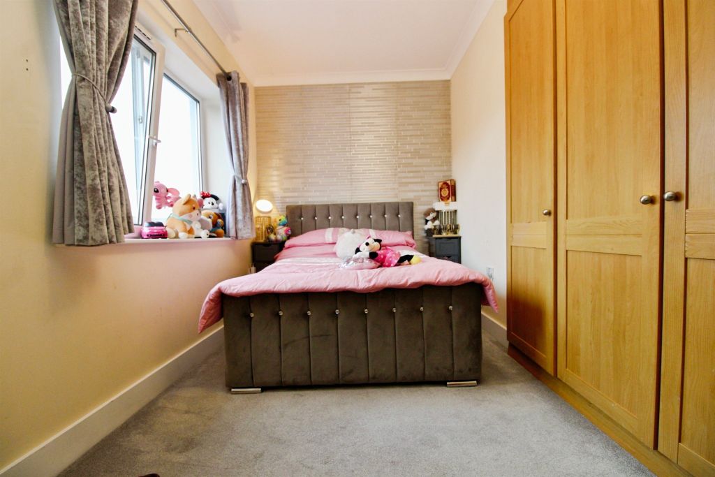Additional image 9 of 2 bed flat for saleMarconi Avenue, Penarth CF64