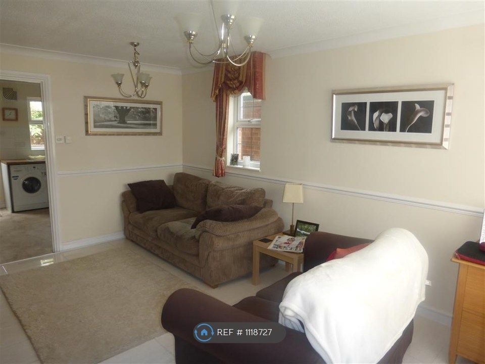 Property photo 3 of 6