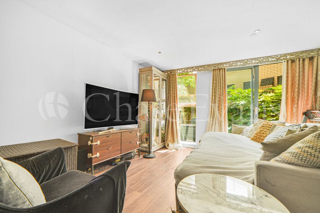 Property photo 1 of 17 Living Area