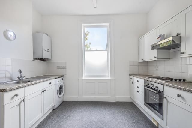 Property photo 2 of 10 Kitchen