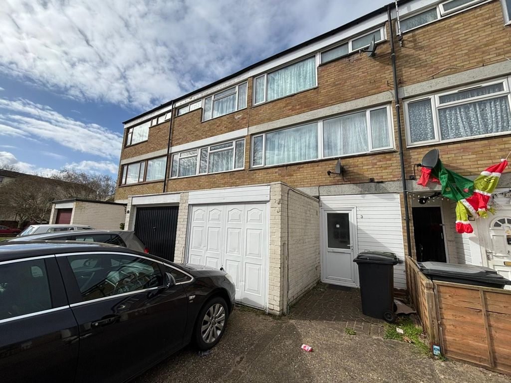 Property photo 1 of 1