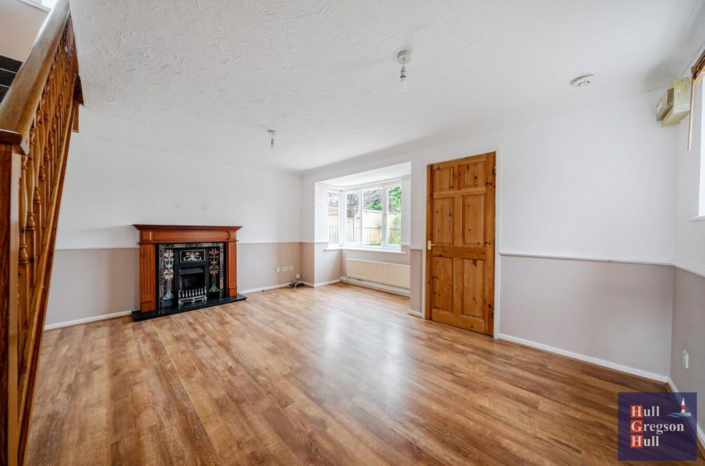 Property photo 2 of 22 44A982Bd-E1ba-4426-Bb10-F339Af976764.Jpg