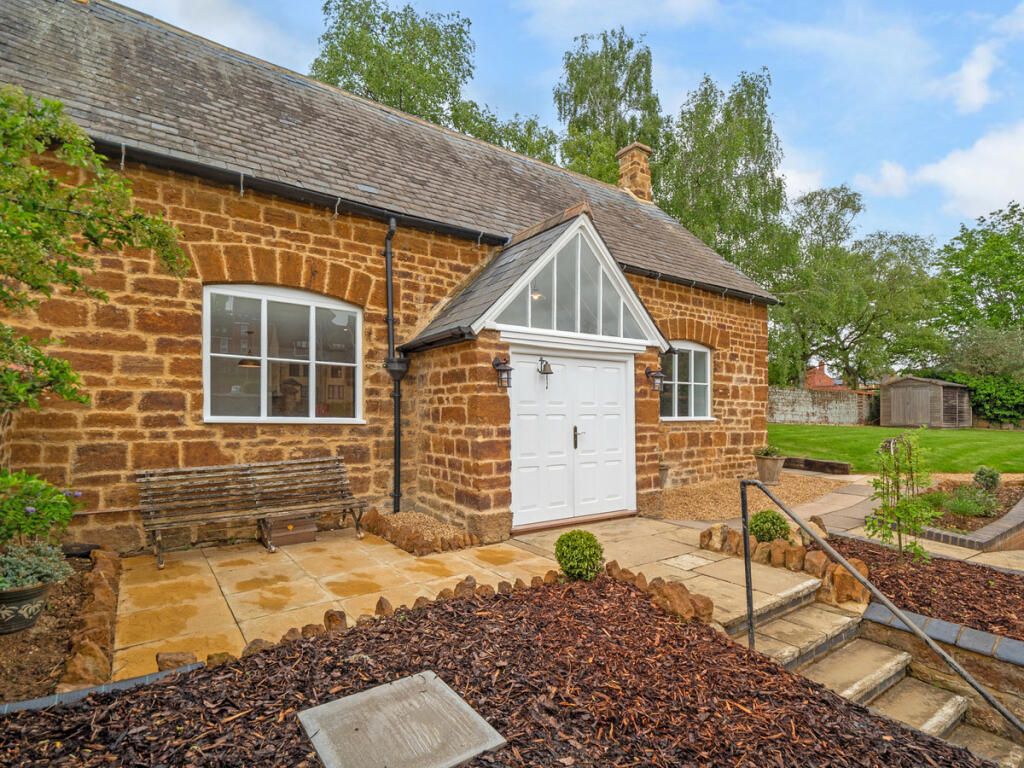 Property photo 1 of 15 Entrance