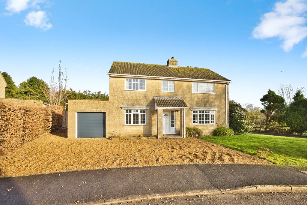 Property photo 1 of 19